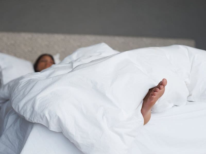 Do Cooling Comforters Actually Work? What the Science Says