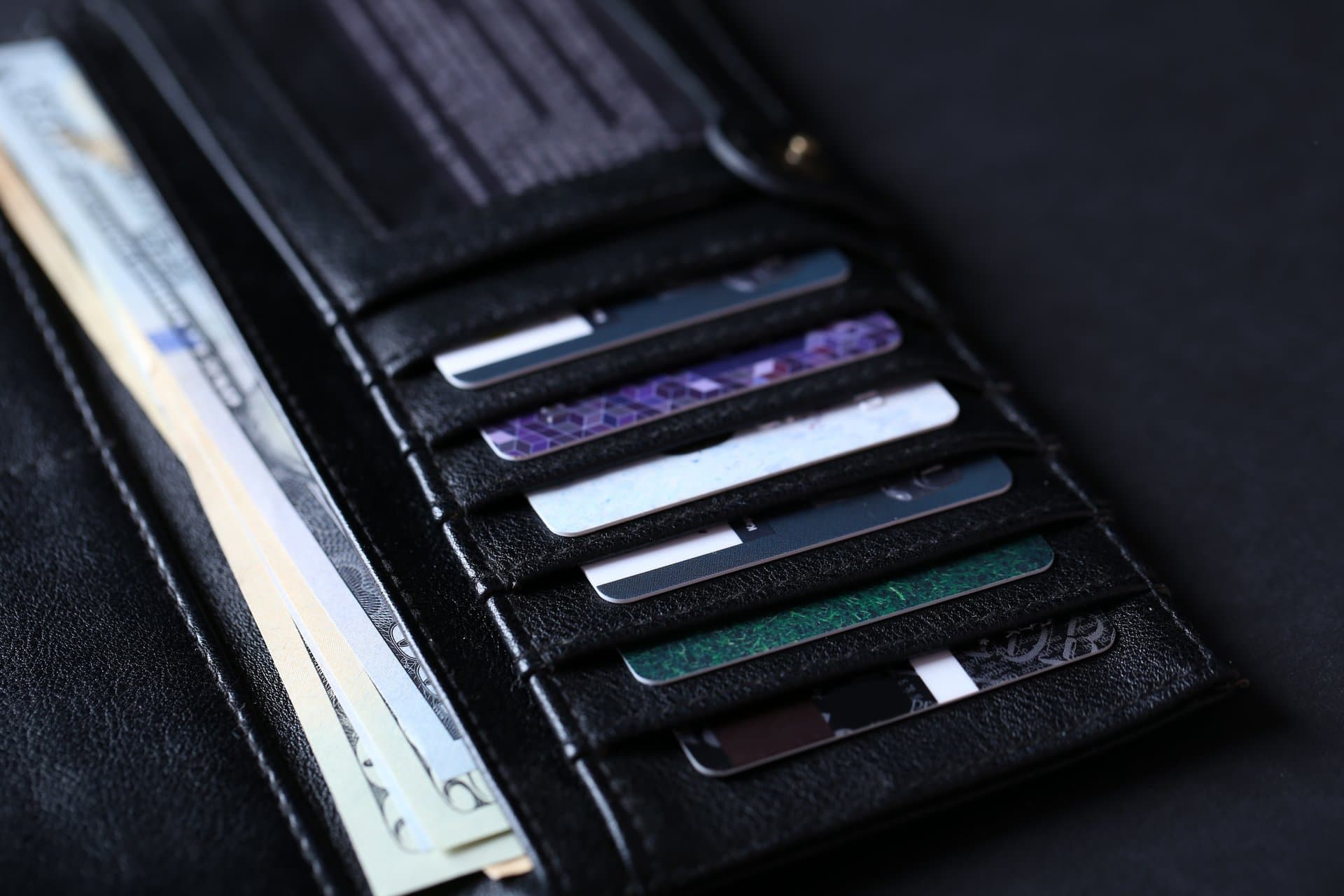 Do RFID-Blocking Wallets Actually Work? An Honest Look