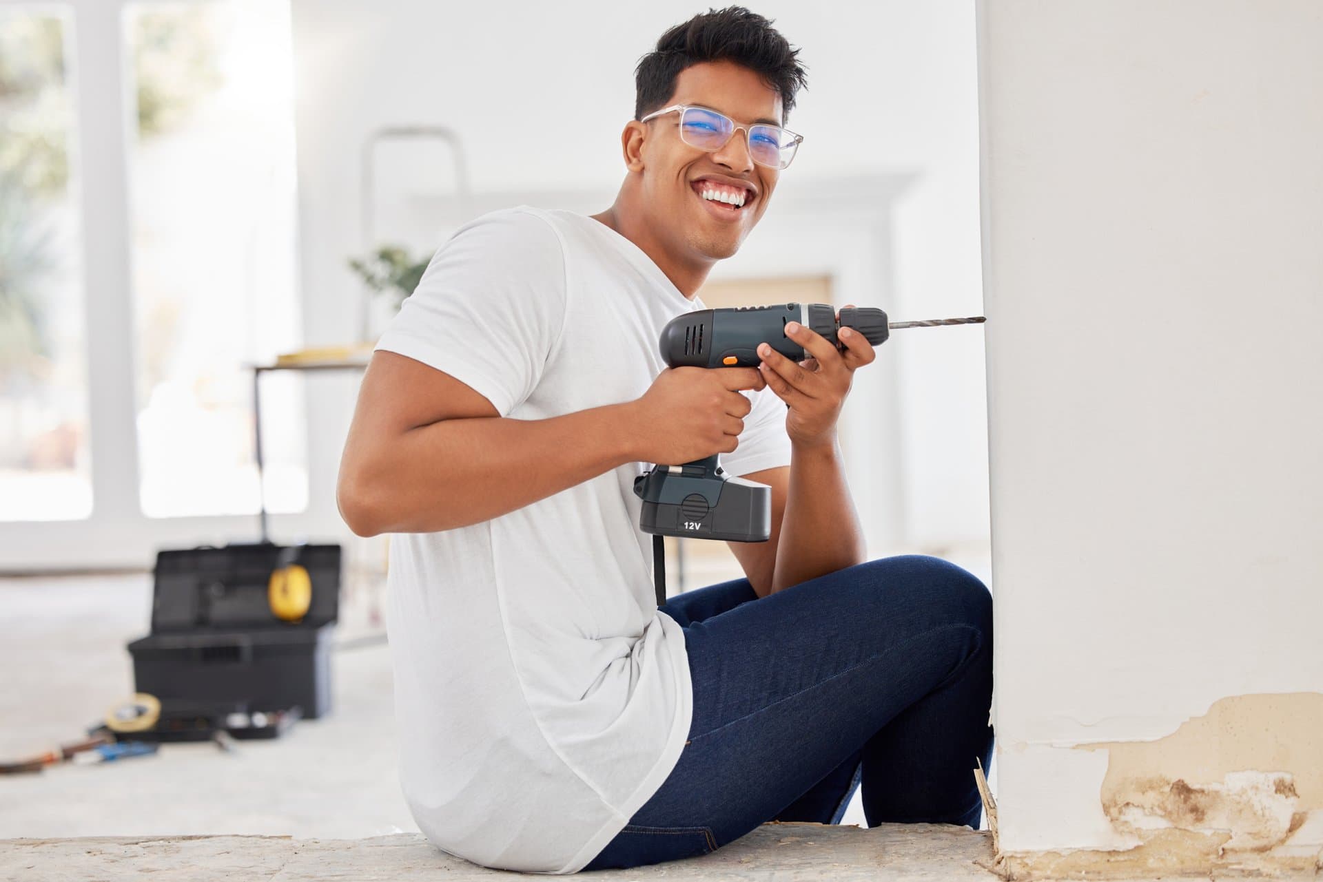 How to Choose a Cordless Drill: A Buyer's Field Guide