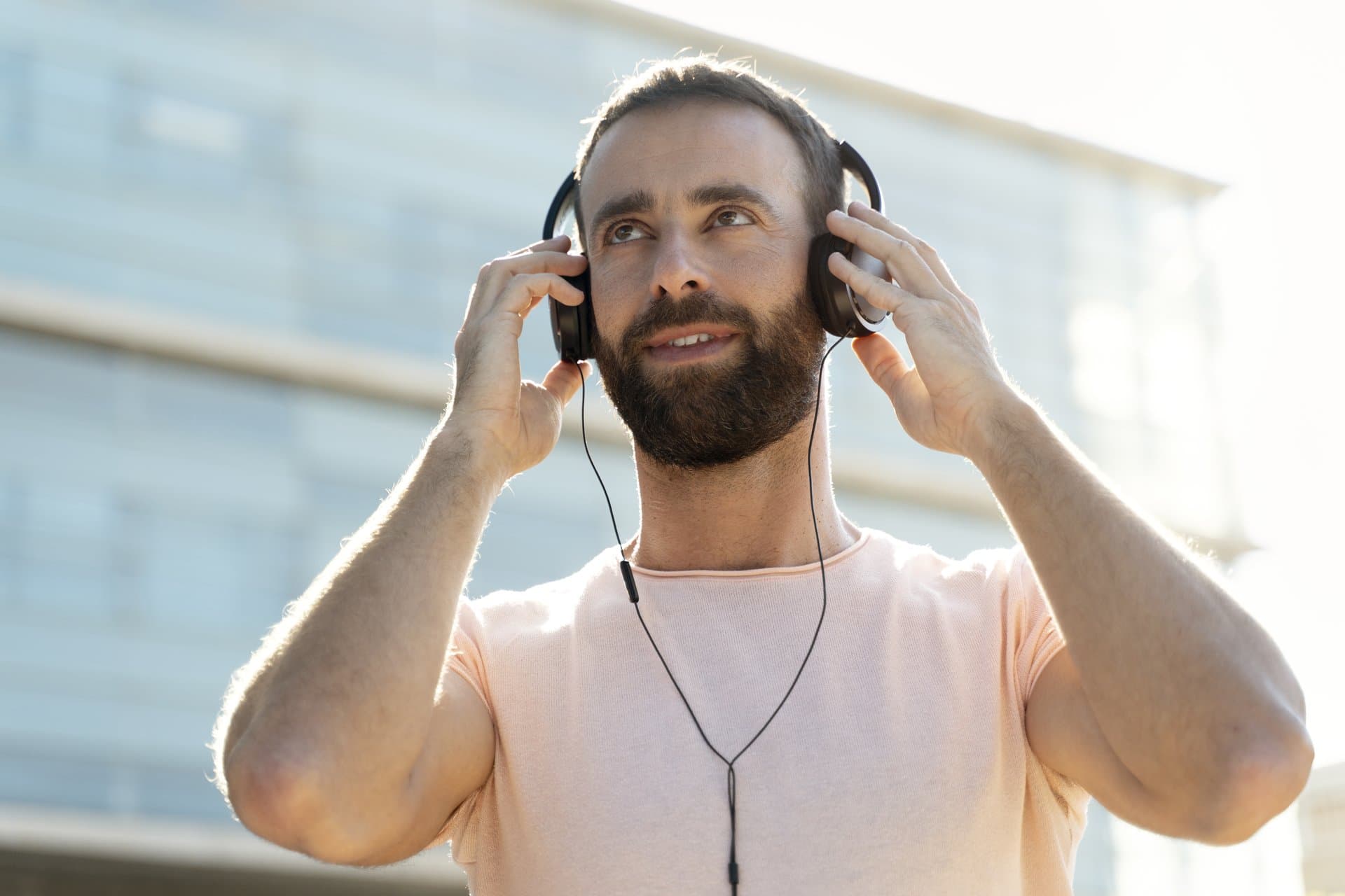 How to Choose Noise-Cancelling Headphones: A Buyer's Step-by-Step Guide